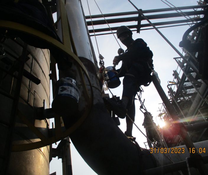 Insulation replacement and painting CUI at BSR using Rope access